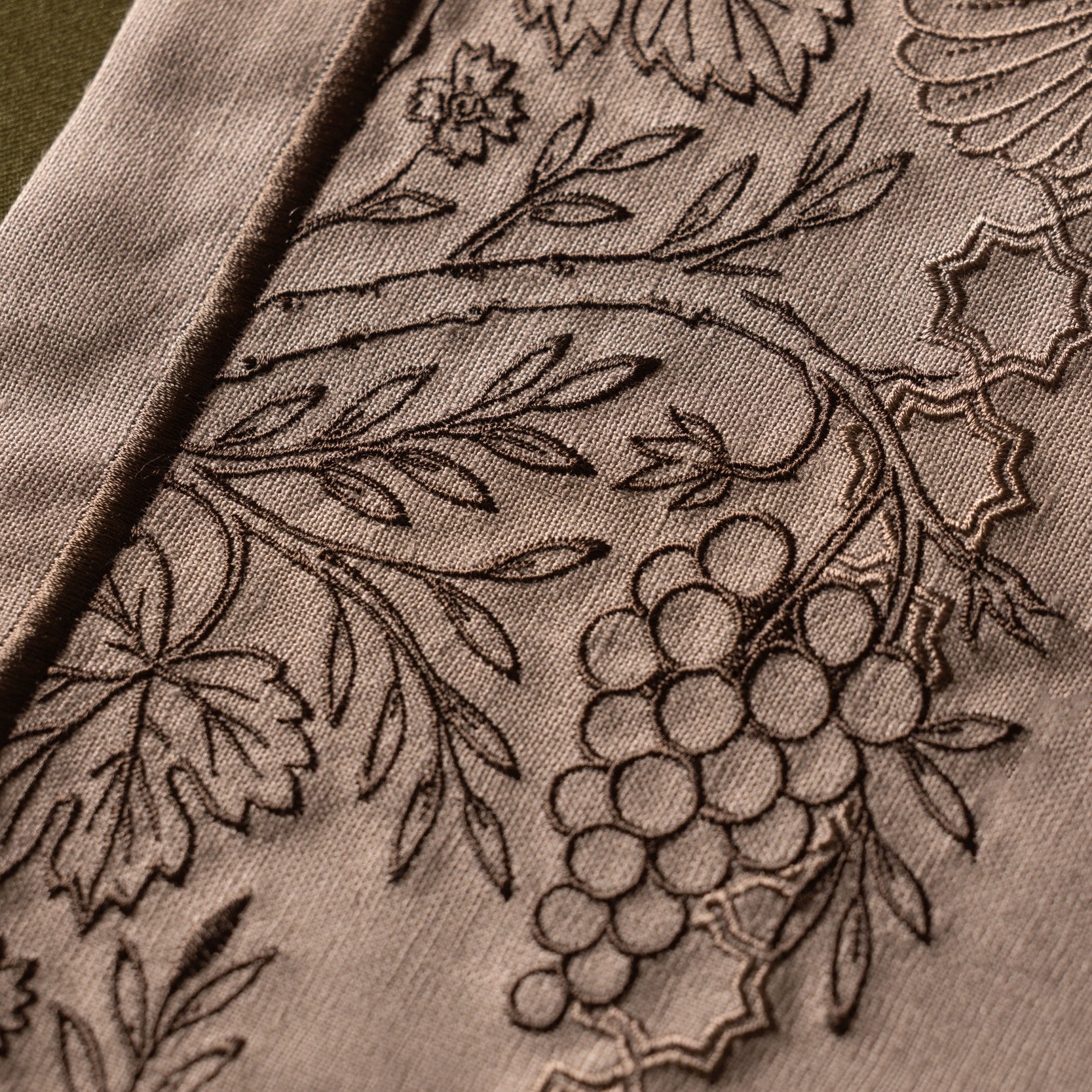 SAKĪNA AMERIKAN SERVIS (4'lü)