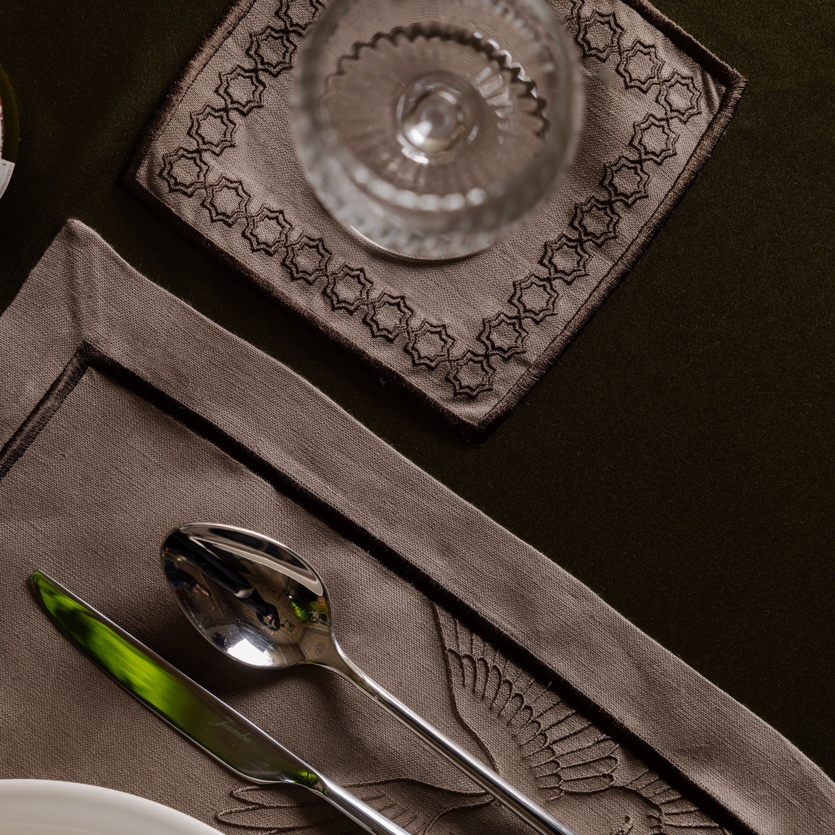 SAKĪNA COASTER (Set of 4)